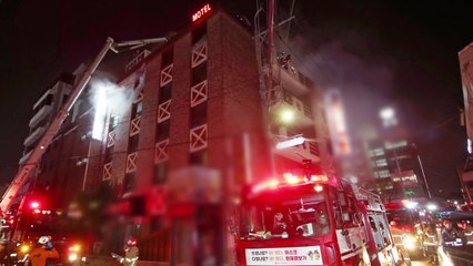 광주 모텔 지하에서 불...투숙객 등 10명 구조 / YTN