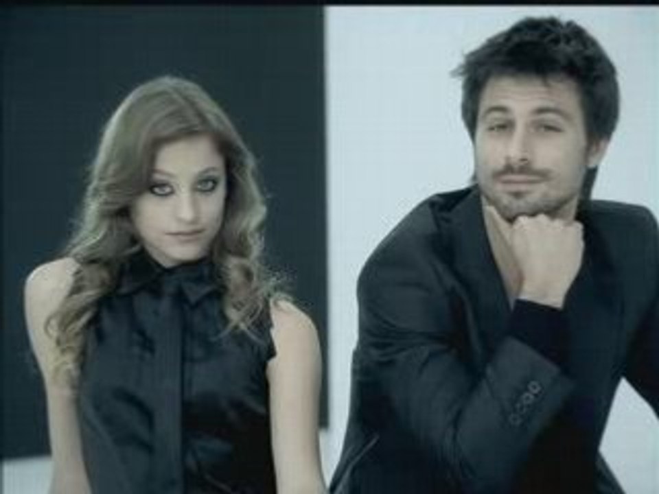 Cortinilla A3 - Hugo y Michelle