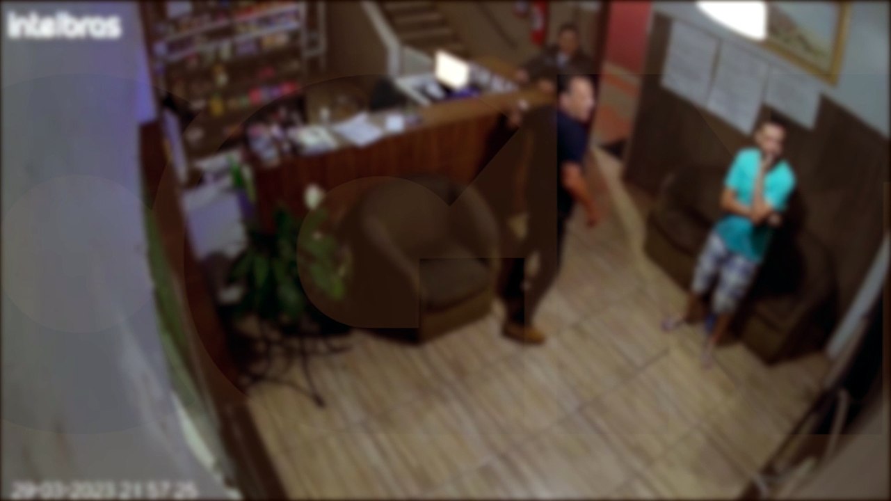 Câmera de segurança registra homem agredindo funcionários de hotel na Rodoviária Velha