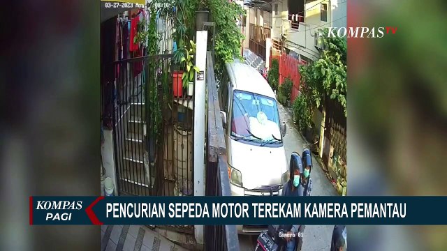 Aksi 4 Pelaku Berhasil Mencuri 2 Motor di Indekos Pademangan Terekam CCTV!
