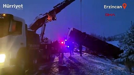 Erzincan'da otobüs devrildi: 2 ölü, 21 yaralı