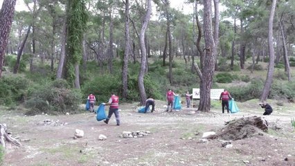 Konyaaltı'nda 'Sıfır Atık Günü'nde Çevre Temizliği
