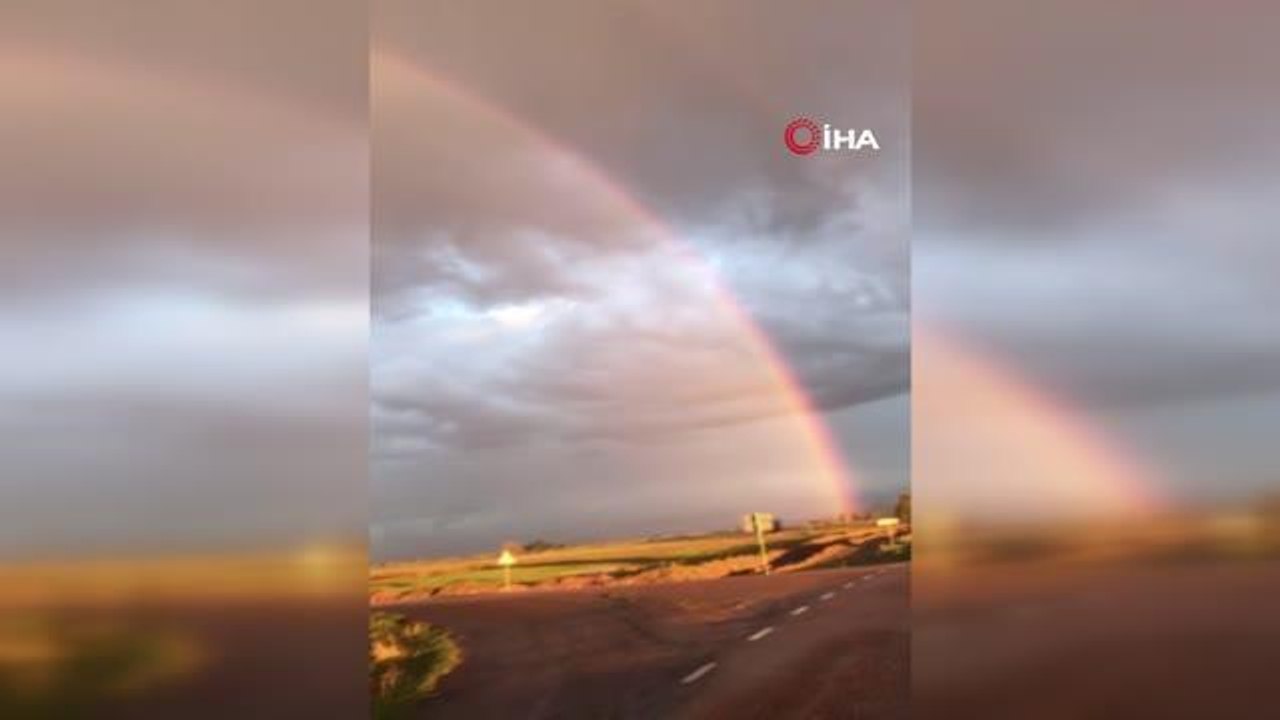Yağmur sonrası çıkan çift gökkuşağı görsel şölen oluşturdu
