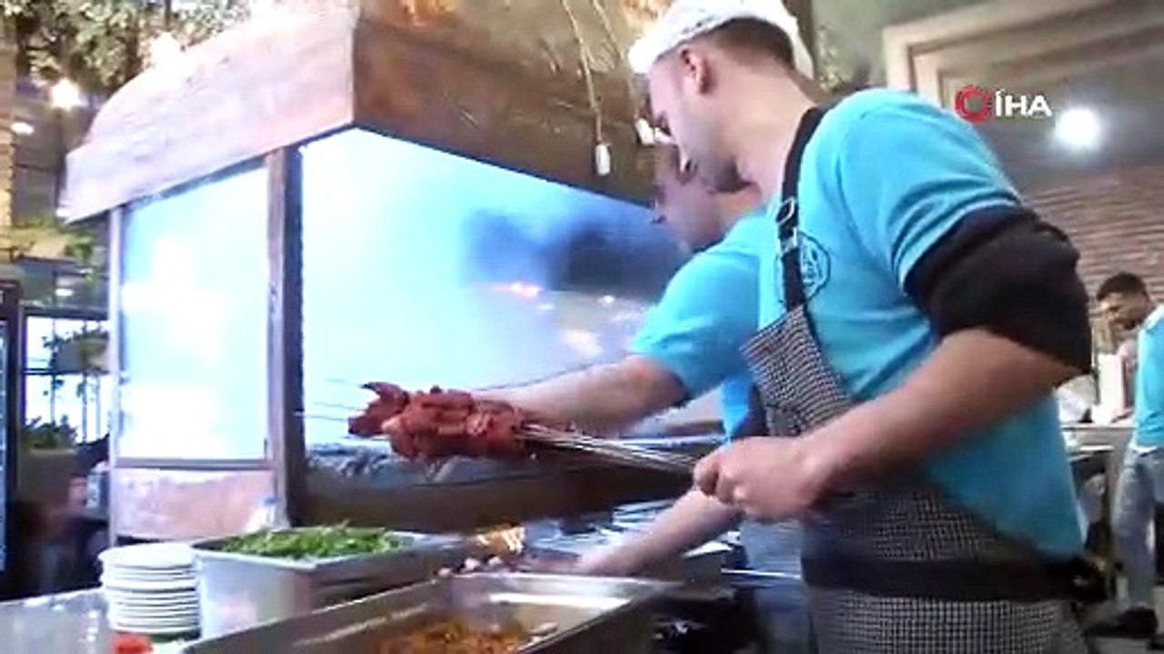 Diyarbakır’da vatandaşların iftar tercihi ’tescilli’ ciğer kebabı