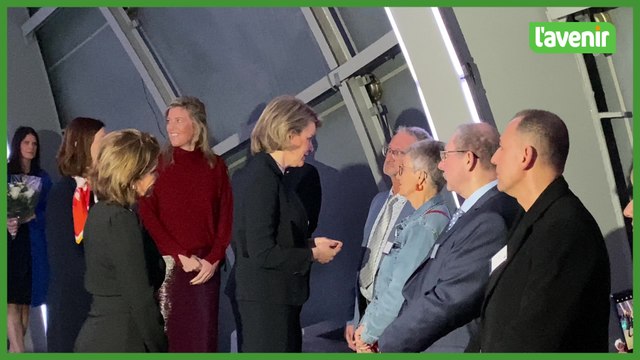 La reine Mathilde rencontre les familles d'enfants disparus et des enfants