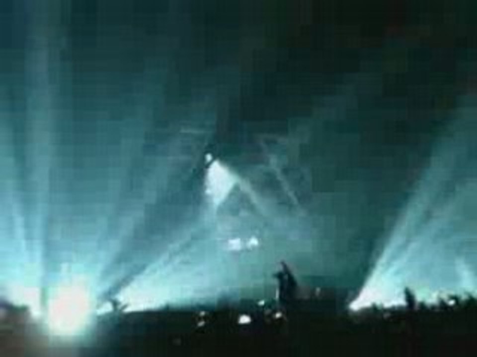 Bercy _ Daft Punk Alive 2007 _ Robot Rock - Oh Yeah _