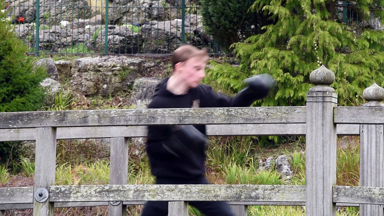 Student turns to boxing to improve their mental health