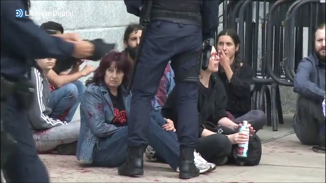 Activistas climáticos atacan el Congreso