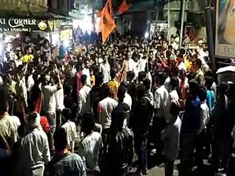 video: रामनवमी पर निकाली शोभायात्रा, पग-पग पर किया पुष्पवर्षा से स्वागत