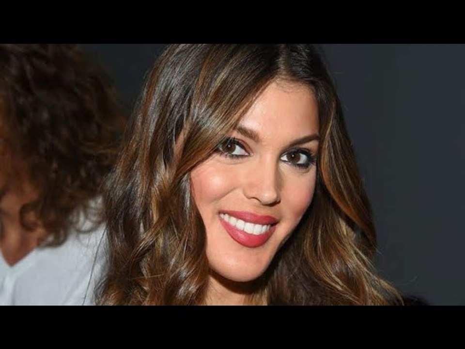 Iris Mittenaere sort le grand jeu avec cette combinaison très ajustée et ajourée à strass