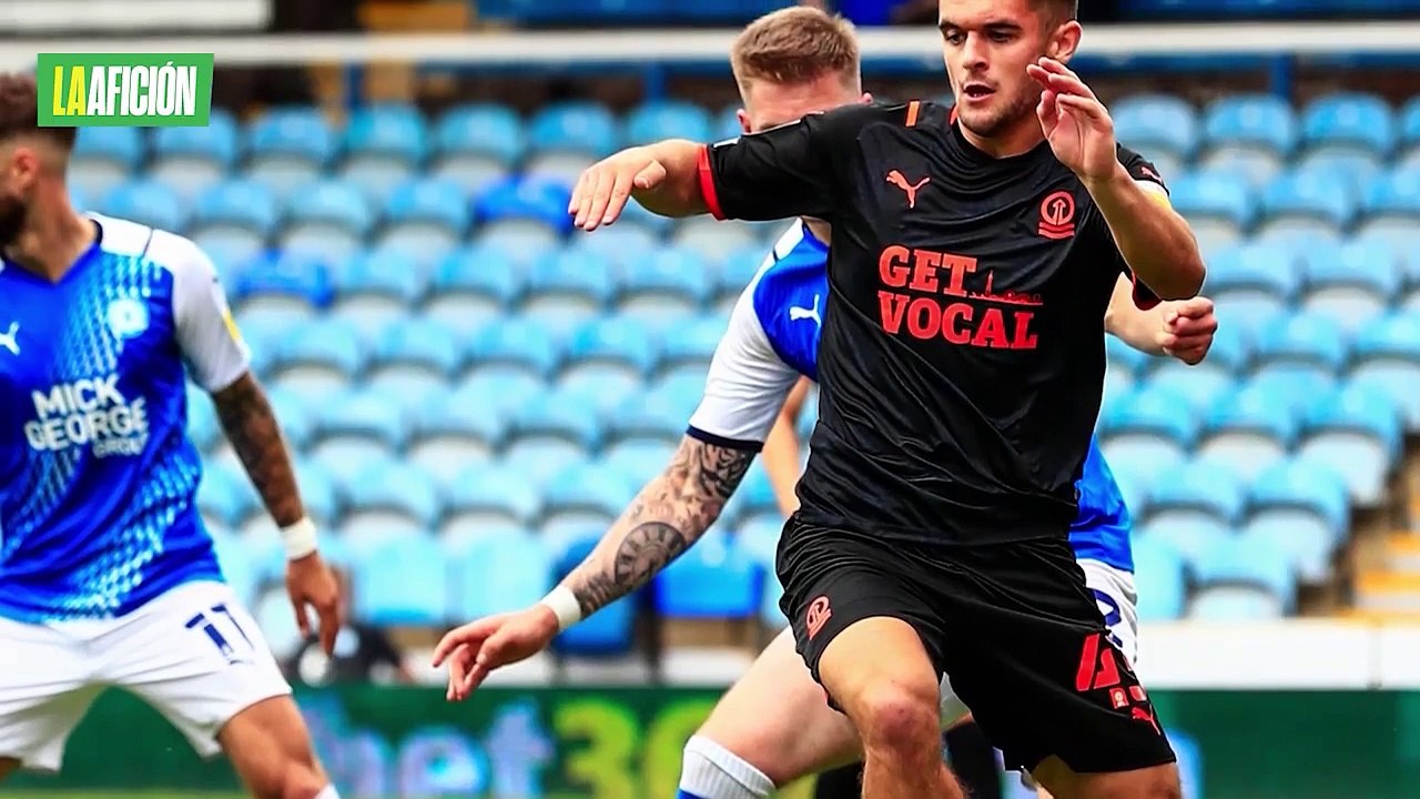 Josh Cavallo, primer jugador de futbol en declararse gay, recibe amenazas de muerte