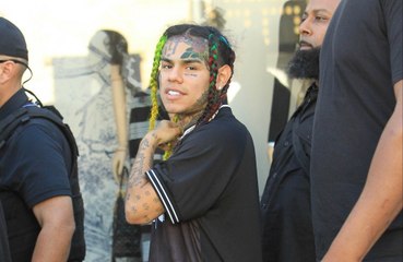 Tekashi 6ix9ine reaparece en Cuba tras sufrir una brutal paliza en Los Ángeles