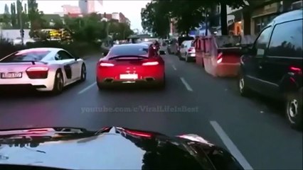 Il fait le beau au volant de sa BMW mais va vite le regretter