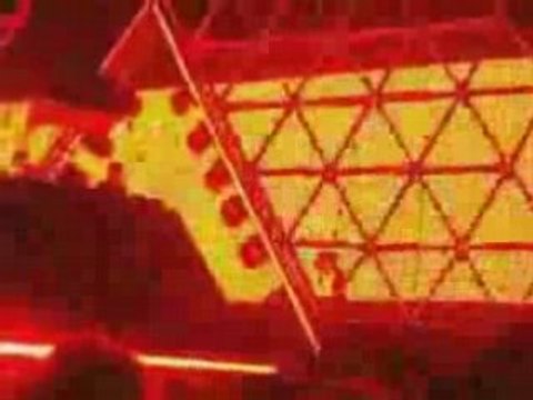 Bercy _ Daft Punk Alive 2007 _ Touch It - Technologic