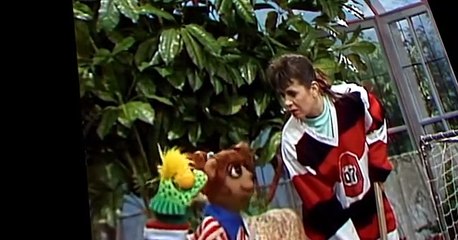 Under the Umbrella Tree Under the Umbrella Tree S01 E033