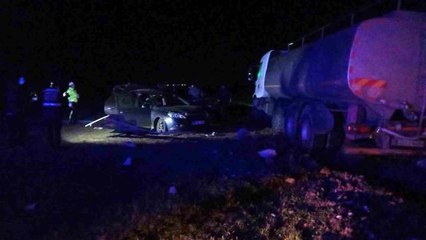 Kırklareli'nde tanker ile otomobil çarpıştı: 2 ölü