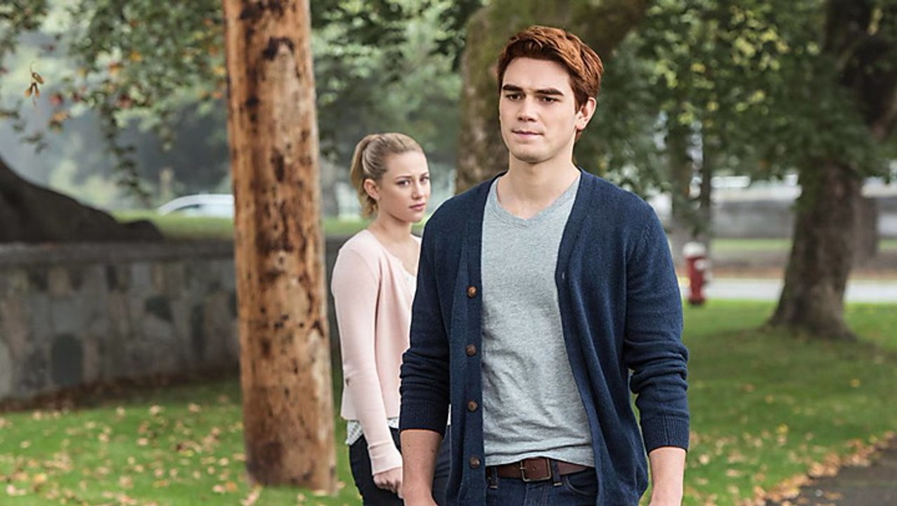 „riverdale“ lili reinhart: tränen am set wegen kj apa