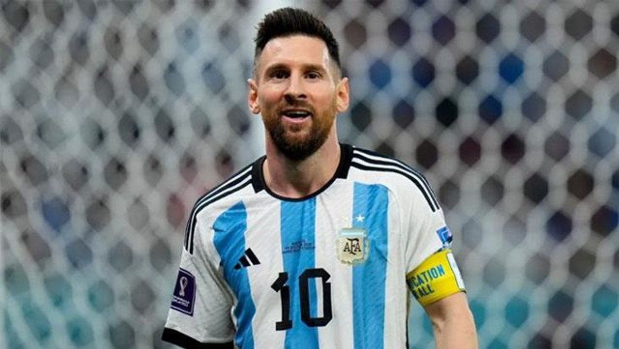 Dünya basını çalkalanıyor! Futbol tarihinin en yüksek teklifi Messi'ye resmen yapıldı