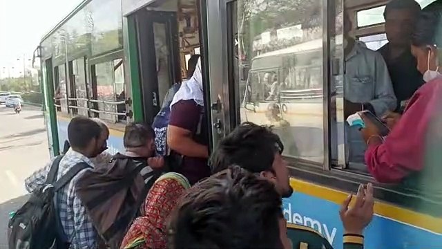 जेसीटीएसएल की 100 लो-फ्लोर व मिडी बसें हुई कम, अब चल रही केवल 200 ही बसें