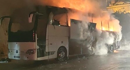 Trabzon’da polisleri taşıyan otobüs yandı