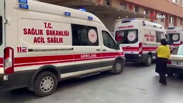 Batman'da minibüs ile TIR çarpıştı: Ölü ve yaralılar var!