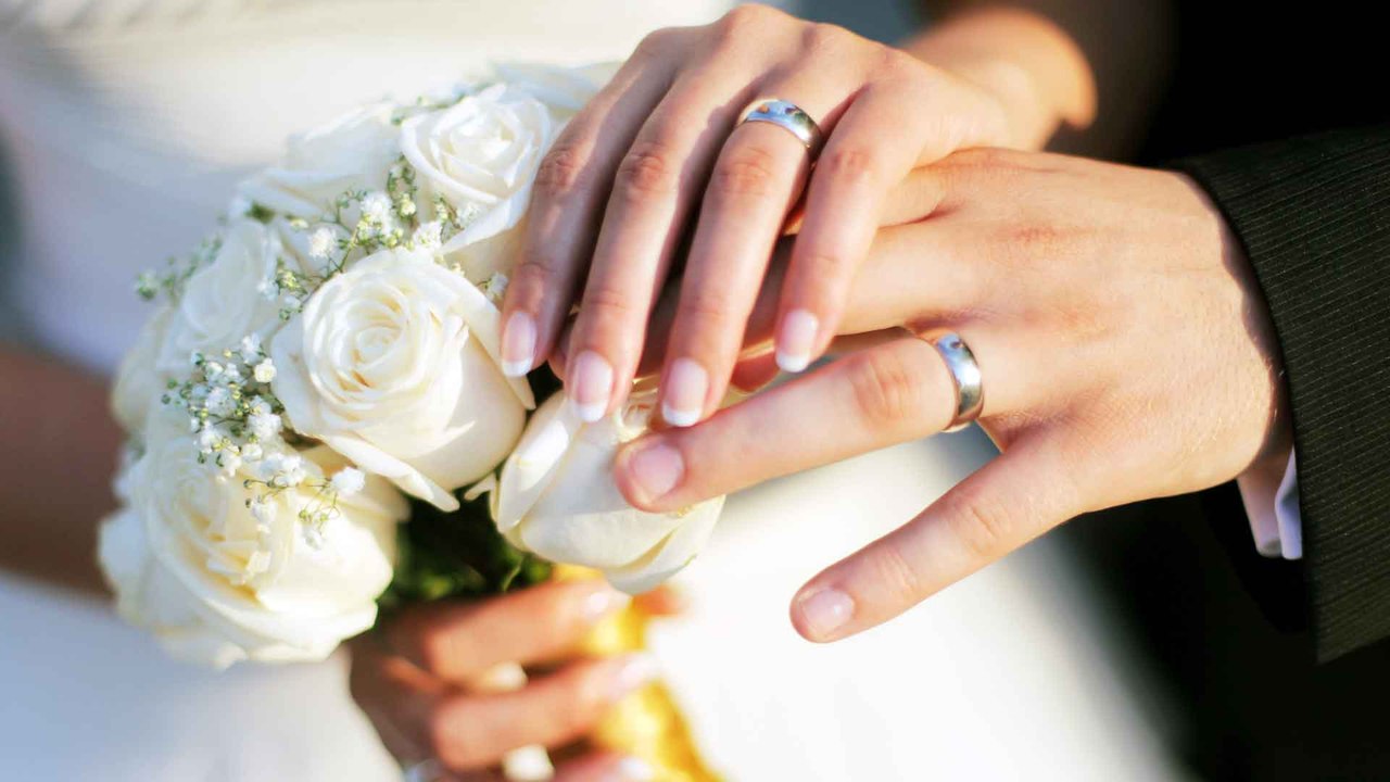 Laut Studie: Drei von vier Frauen geben bei der Heirat ihren Nachnamen ab