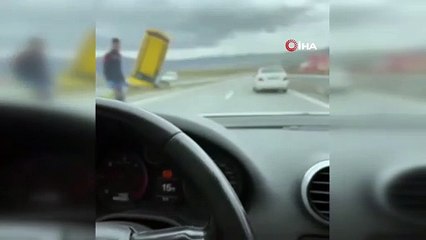 Van'daki trafik kazası görenleri hayrete düşürdü