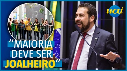 Boulos debocha de recepção a Bolsonaro: '10, 15, pessoas'