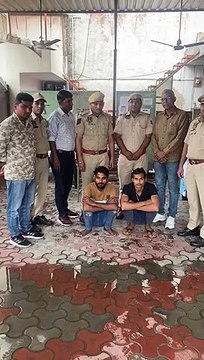 फैक्ट्री से कपड़ा चुराने वाले और चोरी का माल खरीदने वाले बदमाश को दबोचा