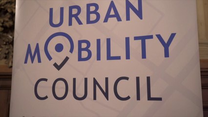 Studio Unipol, un'auto su quattro a Bari potrebbe già essere elettrica