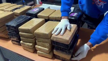 Incautan en el AILA 119 paquetes de cocaína; profundizan investigación