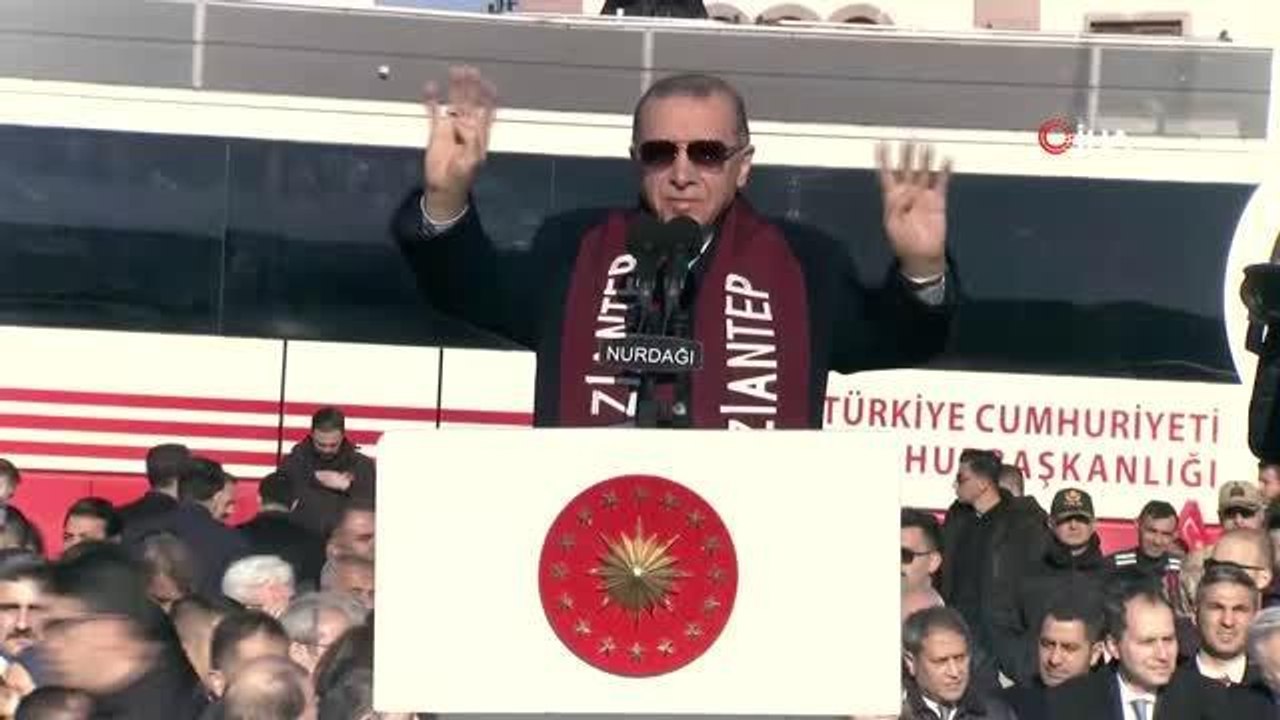 Cumhurbaşkanı Erdoğan: "Türkiye genelinde riskli binaların dönüşümü ile ilgili kapsamlı hazırlık yapıyoruz"
