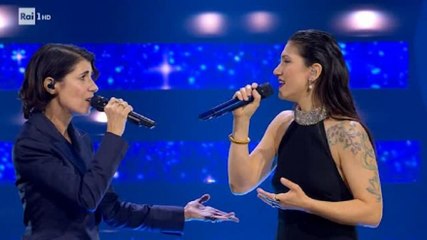 Sanremo, standing ovation per Giorgia ed Elisa