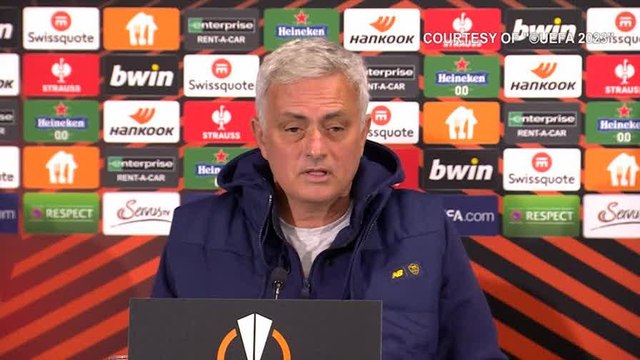 Mourinho su Karsdorp: Mio aggettivo troppo pesante