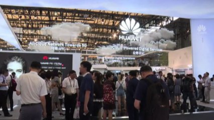 Il 2022 nero di Huawei: "Colpa delle sanzioni Usa"