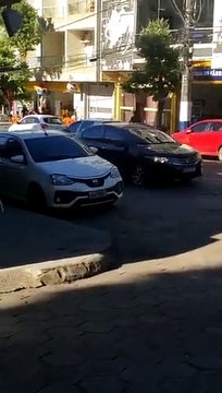 Jovens simulam sequestro e são presos