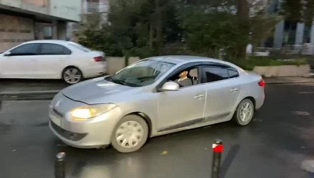 İstanbul Valiliği'nden İyi Parti İl Başkanlığı'na Silahlı Saldırı Açıklaması: Şantiye Görevlisi Şüpheli Şahsın Tabancası ile 7-8 El Ateş Ettiği...