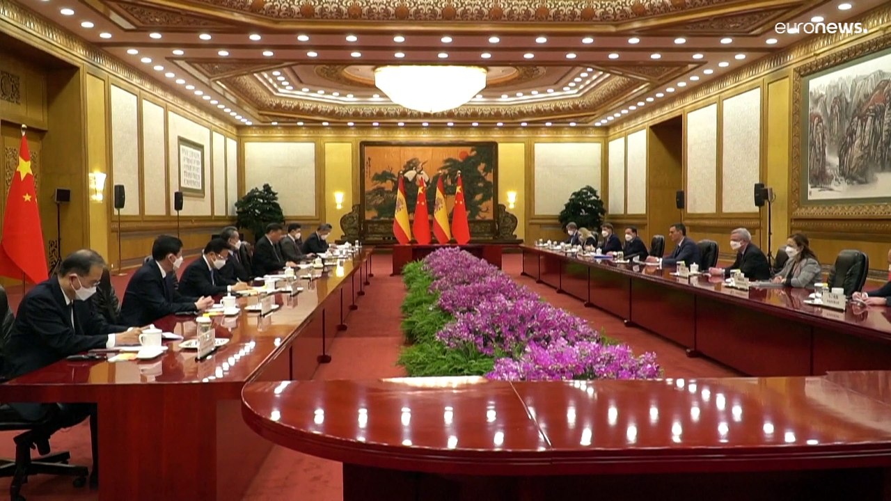 شاهد: الرئيس الصيني شي جين بينغ يستقبل رئيس الوزراء الإسباني بيدرو سانشيز
