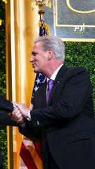 بين الشجب والترحيب.. ردود فعل أمريكية على توجيه تهم جنائية لترامب