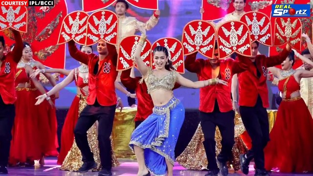 Arijit Singh Touches MS Dhoni Feet During IPL Opening Ceremony | Arijit Singh Touches Dhoni IPL 2023