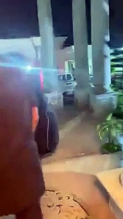 Trending video of Peter Obi arriving the home of his secondary school mate and a billionaire owner of Orange Drugs Pharmaceuticals, Sir Anthony Ezenna for a brief visit.