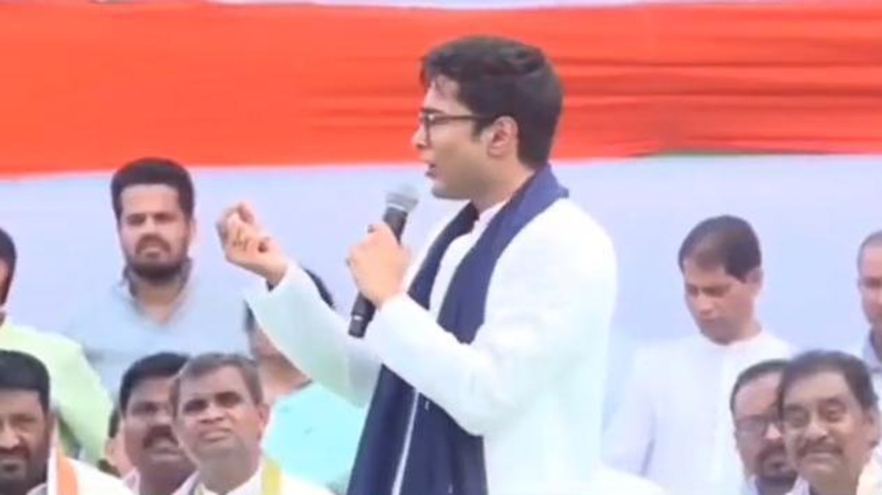 পূর্ব মেদিনীপুর: মোদির পদ খারিজের দাবি অভিষেকের, পাল্টা দিল বিজেপিও
