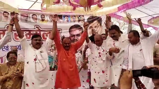 VIDEO... भाजपा छोड़ कांग्रेस में शामिल हुए खरगोन-बड़वानी के पूर्व सांसद मकनसिंह सोलंकी