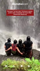 Sensasi Teriak dan Tertawa Lepas pada saat melukat di Griya Beji Waterfall Badung 