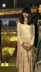 Nita Ambani के  Cultural Center Aaradhya के साथ नजर आईं Aishwarya Rai