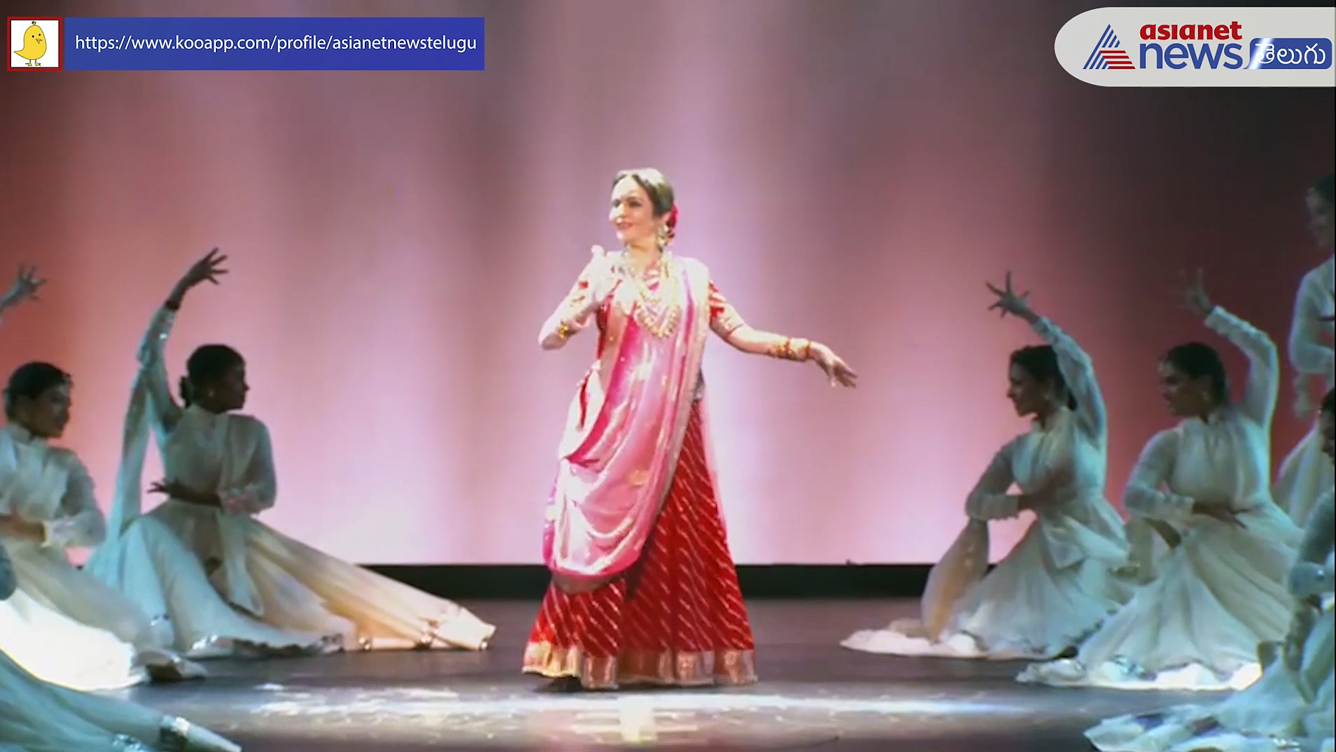 శాస్త్రీయ నృత్య ప్రదర్శనతో అదరగొట్టిన నీతా అంబానీ...