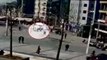 Taksim Meydanı'nda turist kadına kapkaç kamerada: Çay bardağı fırlatıp çelme taktılar