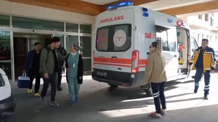 Télécharger la video: Trafik kazası sonucu beyin ölümü gerçekleşen genç kızın organları 4 hastaya umut oldu