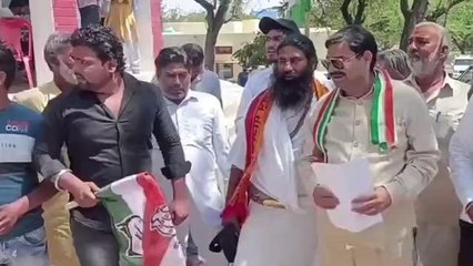 मथुरा: राहुल गांधी की संसद सदस्यता जाने से कांग्रेसियों में रोष, उठाया बड़ा कदम