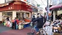 JAPAN IS OPEN! JAPANESE STREET FOOD  Tokyo street food tour  Authentic street food in Japan